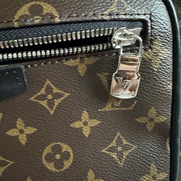 Louis Vuitton Back pack - Picture 9 of 10